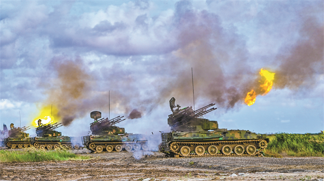 陸軍某旅防空分隊(duì)開(kāi)展實(shí)彈射擊訓(xùn)練